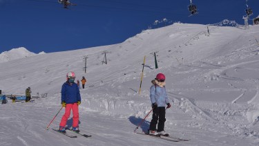 El cerro Catedral abrirá sus pistas de esquí y snowboard el fin de semana del 9 de julio. Archivo