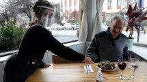 Imagen de Tímido arranque de la etapa de prueba de restaurantes en Bariloche