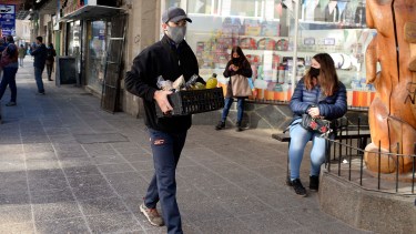 En Bariloche, 669 personas contrajeron la COVID-19 desde marzo hasta la fecha, de las cuales 428 se curaron y 18 murieron. (foto archivo)