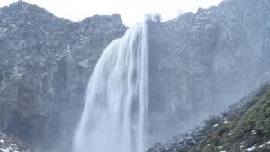 Naturaleza pura: escuchá el sonido de la cascada La Fragua en el norte neuquino