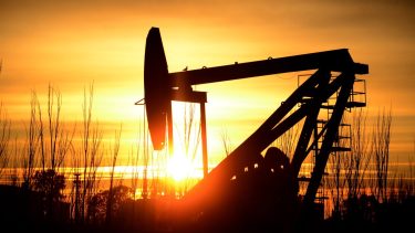 Río Negro firmó las primeras tres prórrogas petroleras y embolsó fuertes bonos