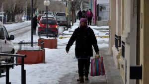 Alertan el ingreso de aire polar húmedo y con viento en toda la región esta semana