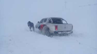 La acumulación de nieve en la Región Sur motivó el cierre de la ruta 23. Gentileza: Vialidad Nacional