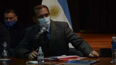 El gobernador encara una renegociación por 900 millones de dólares. Foto: archivo Yamil Regules.