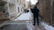 Imagen de Encontraron a un hombre apuñalado en un departamento de Cutral Co