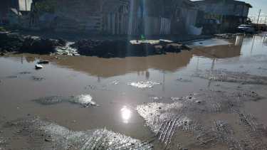 Las calles de los barrios son las más perjudicadas luego de cada lluvia. Foto: gentileza.