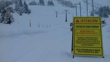 Las detonaciones controladas son para evitar avalanchas y deslizamientos. Foto: gentileza