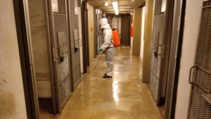 Así desinfectan la Ciudad Judicial de Neuquén por casos de coronavirus