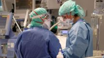 Imagen de Murieron 153 personas y 6.377 fueron diagnosticadas con coronavirus en el país