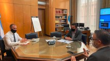 Imagen de Darío Martínez tuvo su primera charla de energía  con Guzmán y Kulfas