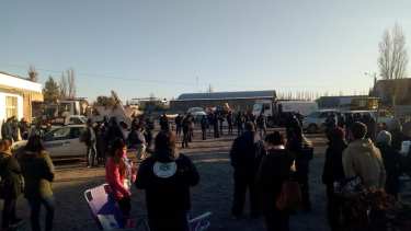 Los municipales de Centenario informaron que la mediación se pasó al próximo miércoles. (Gentileza).-