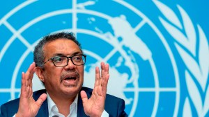 La OMS admitió que “no hay bala de plata” contra el coronavirus