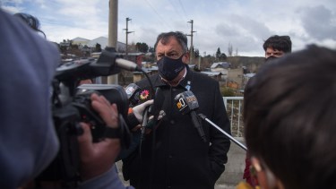 El intendente Gennuso dijo que pidió a Nación que "acelere" la búsqueda de una solución al conflicto de Villa Mascardi. Foto: Marcelo Martinez