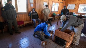 Estufas rusas que vinieron a traer calor a los pobladores del parque Lanín