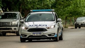 Robo en pleno centro de Viedma: ataron a una mujer de 80 años y a su cuidadora