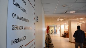 Quedó preso el acusado de abusar a una mujer en el barrio Chacra Monte de Roca