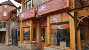 Hoteleros y Gastronómicos de San Martín en contra de la vuelta a Fase 1
