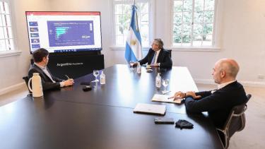 El presidente con el gobernador y el jefe de gobierno porteño, durante una de las últimas reuniones. 