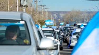 En Roca y Regina se movilizaron «en defensa de la República»