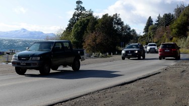 La avenida Bustillo será solo en sentido oeste-este el domingo 12 a partir de las 19. Archivo