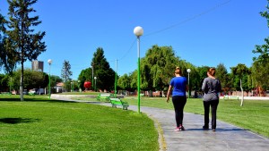 Permiten las salidas recreativas con horario reducido en Mainqué