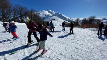 El cerro Bayo, Caviahue, Chapelco, y Batea Mahuida son las grandes atracciones para los esquiadores. Foto: gentileza Cerro Bayo