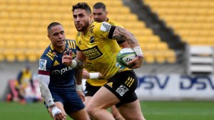 Hurricanes recibe a Chiefs y Crusaders puede ser campeón