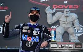 Harvick sumó su séptimo triunfo en la Nascar