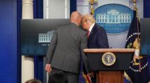 Imagen de Trump se retiró de una conferencia por un tiroteo afuera de la Casa Blanca