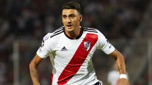 Matías Suárez pudo salir de Córdoba y mañana entrenará junto al plantel de River