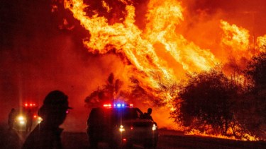 Ya son 15 los muertos y medio millón los evacuados por incendios en EE.UU.
