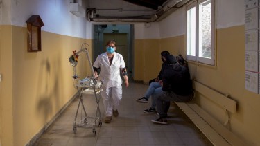 El hospital Ramón Carrillo de la ciudad lacustre. Foto: Marcelo Martínez. 