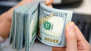 Quienes cobran el ATP no podrán comprar dólar ahorro