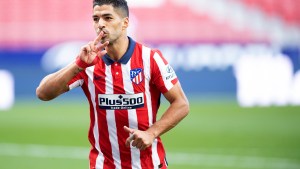 Luis Suárez debutó con dos goles en el Atlético Madrid