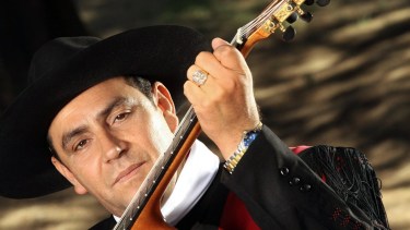 El Chaqueño Palavecino mejora lentamente