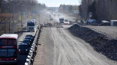Cipolletti quiere evitar los puentes elevados. Busca que la Ruta 22 se transforme en una avenida urbana. (Foto: Archivo)