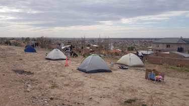 Los terrenos que fueron tomados en la meseta de Centenario. Foto: Gentileza