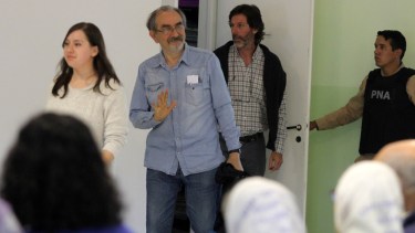 Orlando "Nano" Balbo en el inicio del testimonio 2.012 durante el juicio "La Escuelita" (foto archivo)