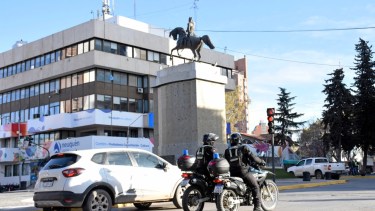 La municipalidad de Neuquén informóanoche sobre la agresión que dejó internado a un inspector de tránsito.(foto archivo Flor Salto)