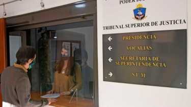 Los vehículos fueron destinados a tres vocales y al fiscal general. (Archivo)