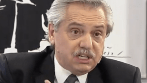 «Los problemas debemos afrontarlos y resolverlos en paz», dijo Fernández