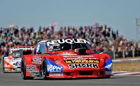 Urcera y Benvenuti se metieron en el Top 10 del TC