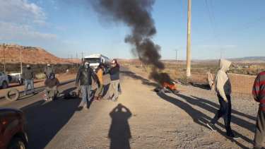 Desocupados cortaron la Ruta 6 y 5 en Rincón de los Sauces. (Foto: Gentileza Estación Urbana). 