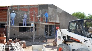 Mujeres a la obra: la Angostura deberá contratarlas para sus proyectos