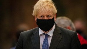 Inglaterra extendió las restricciones por el rebrote de coronavirus