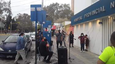 El homenaje se hizo en el hospital Castro Rendón, Bouquet  Roldán y Heller. Foto: Gentileza