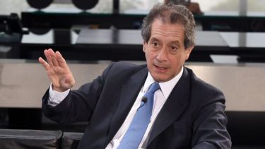 El titular del BCRA habló a la mañana y más tarde el Banco emitió un comunicado con aclaraciones. 