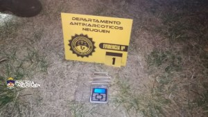 Un grupo de jóvenes fue notificado de violar la cuarentena en el Paseo de la Costa