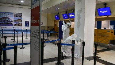 El aeropuerto internacional de Bariloche se prepara para el regreso de los vuelos de cabotaje. Foto: Alfredo Leiva