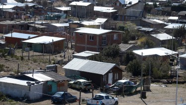 El homicidio ocurrió en el barrio 136 Viviendas en Bariloche. Foto: Alfredo Leiva